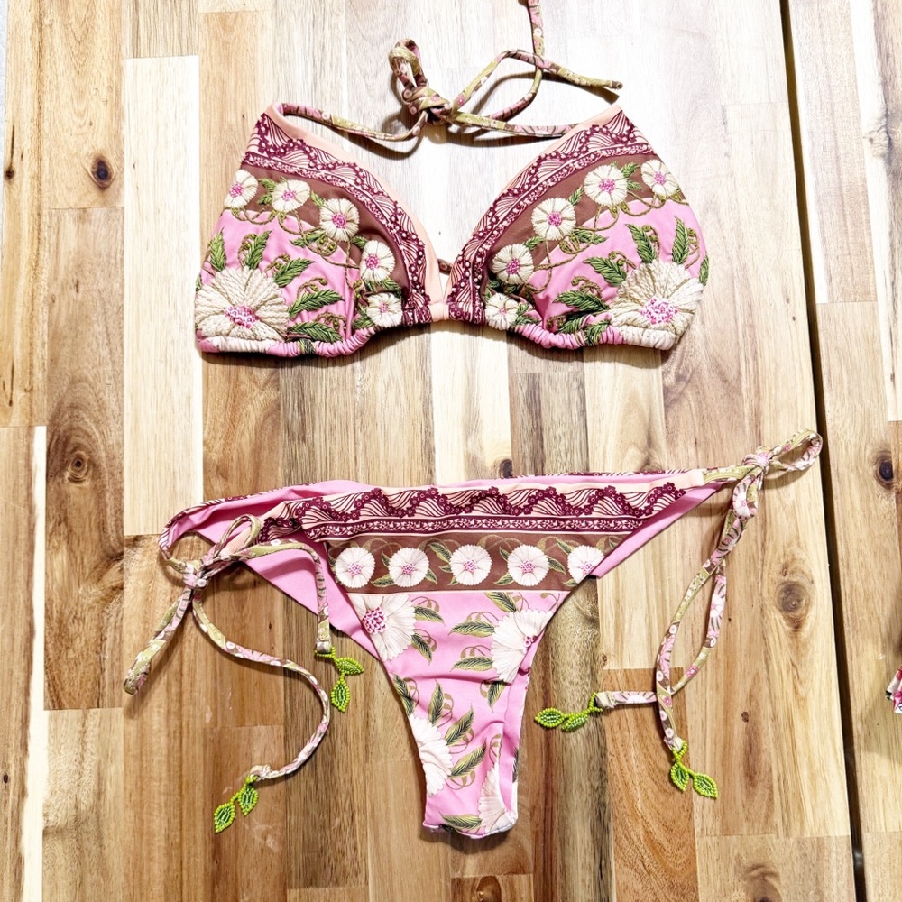 Agua Bendita SET Bikini 2 Pieces-Lolita Top & Tammy Bottom in Pink Embroidered - Picture 9 of 16